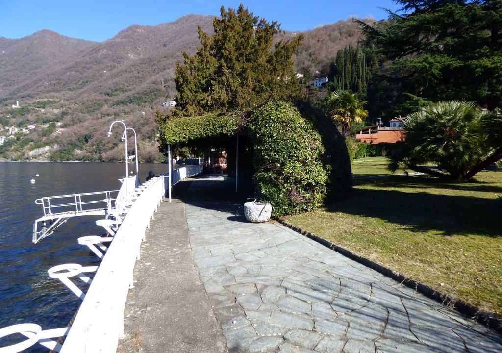 Villa Fronte Lago d'epoca