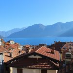 Casa Tremezzina con balcone e vista Lago Como