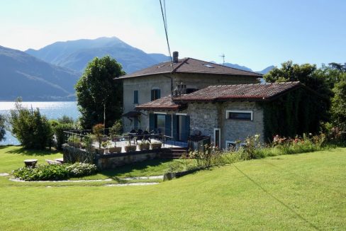 Villa Pianello del Lario Fronte Lago - da ristrutturare