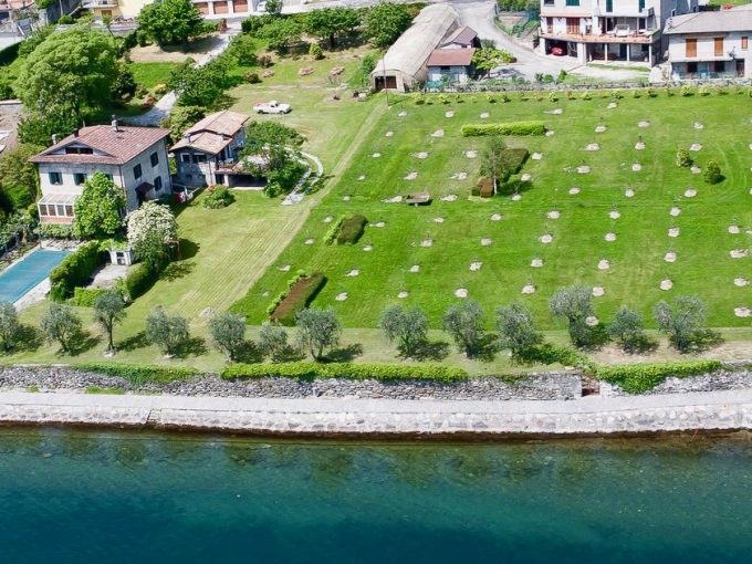 Villa Pianello del Lario Fronte Lago proprietà unica