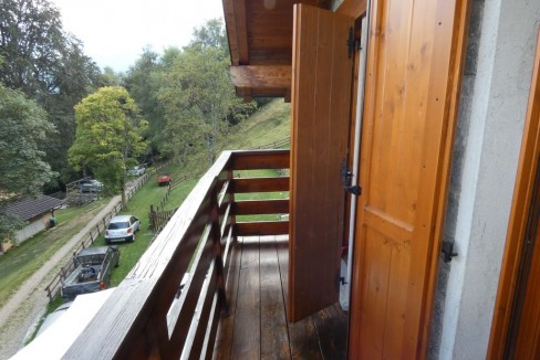 Gravedona ed Uniti Casa con Terreno Collinare - balcone