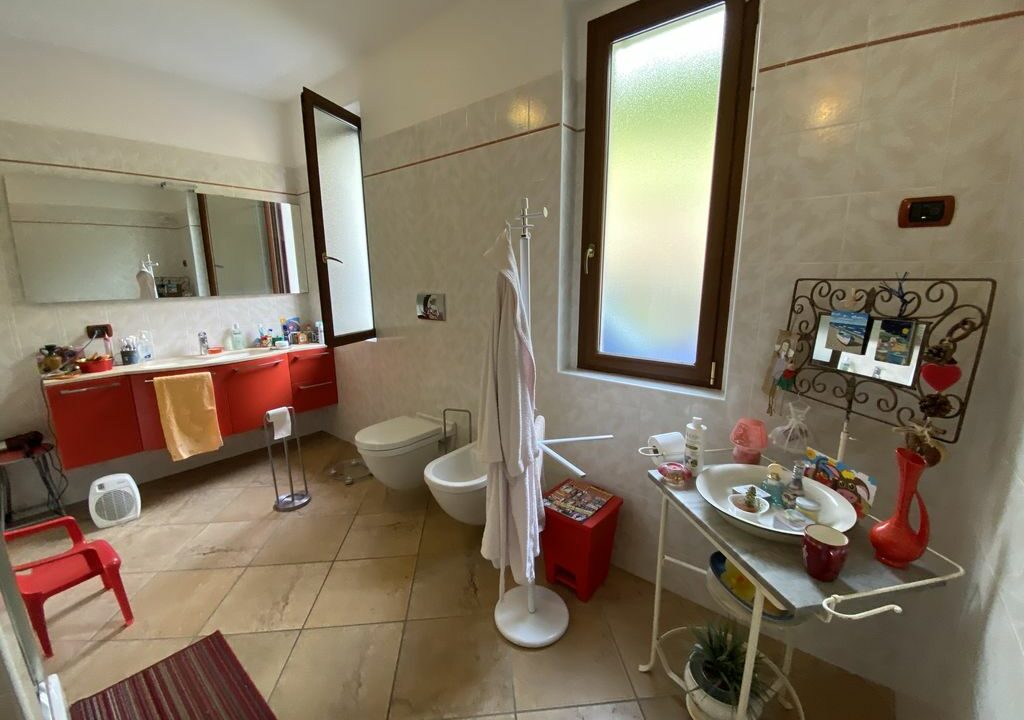Pianello del Lario Villa con Terreno e Vista Lago Como
