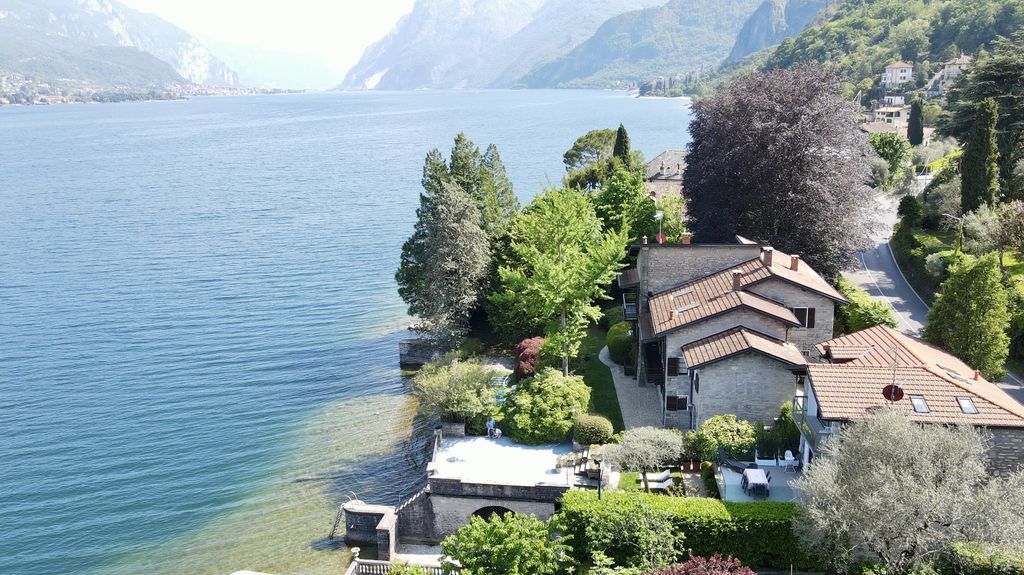 Lago Como Bellagio Villa di Lusso Fronte Lago con Darsena
