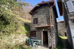 Rustico in Sasso San Siro Lago Como - esterno