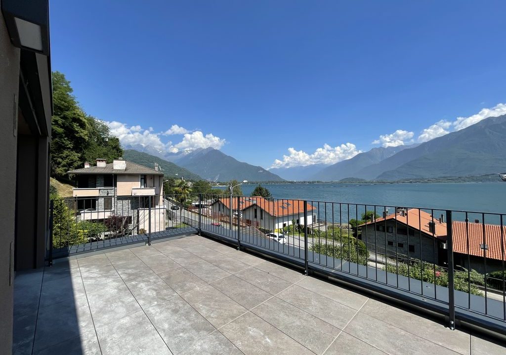 Appartamenti Moderni Gera Lario Lago Como con Piscina - 2A