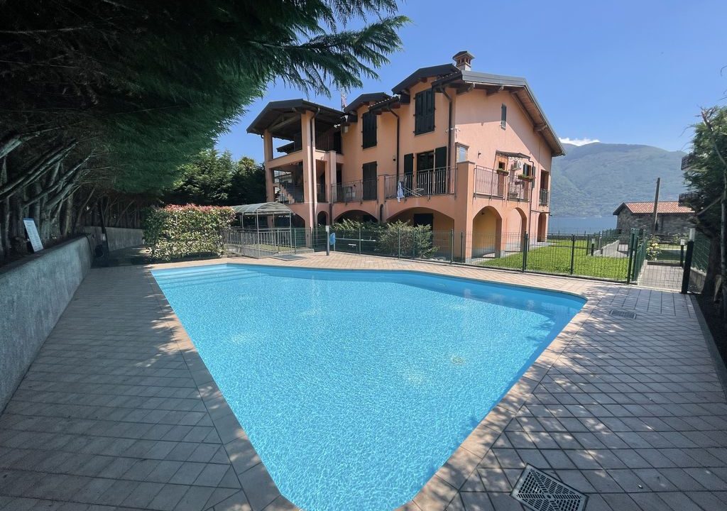Appartamento San Siro Fronte Lago Como - piscina