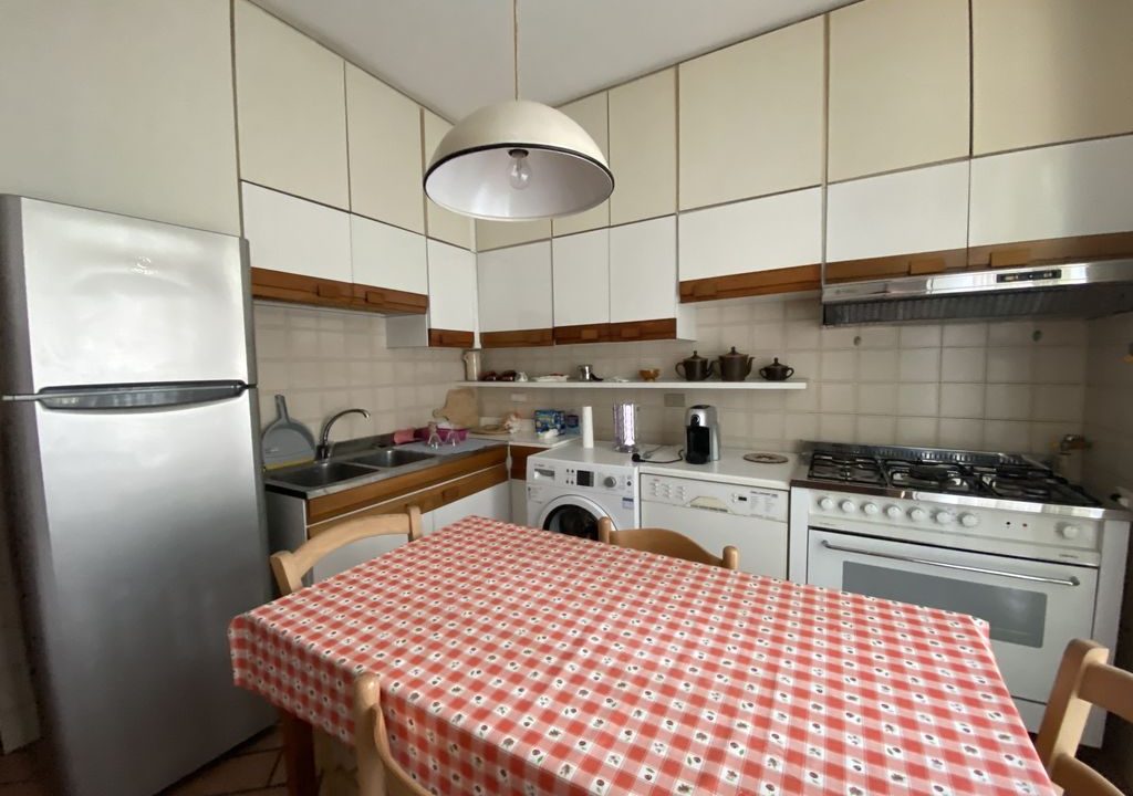 Gravedona ed Uniti Appartamento con Giardino e Garage - cucina