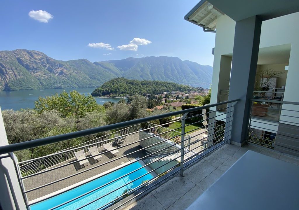 Lago Como Mezzegra Appartamento con Piscina, Terrazza e Vista Lago