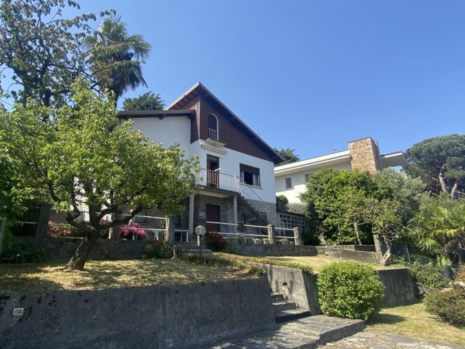Pianello del Lario Casa indipendente con Giardino, Terrazza e Vista Lago Como - facciata