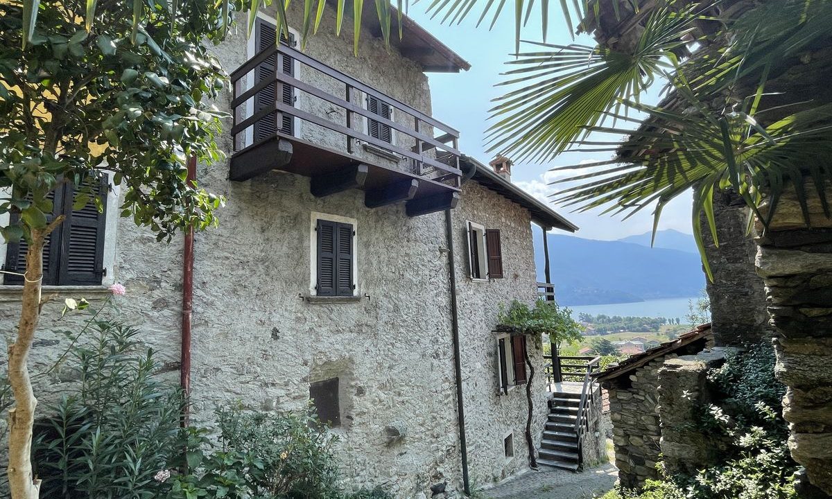 Gravedona ed Uniti Rustico in Pietra Vista Lago Como - lato