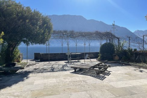 Lago Como Lenno Villa Direttamente a Lago con Terrazzo