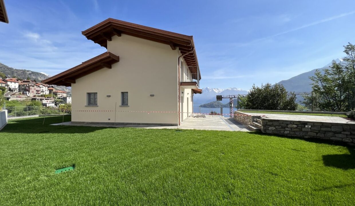 Lago Como Villa Indipendente con Piscina Pianello Lario
