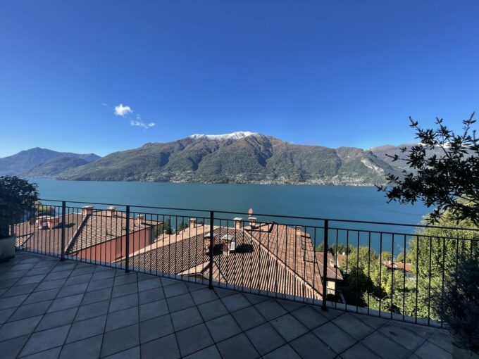 Dorio Villetta con Garage Giardino e Vista Lago Como