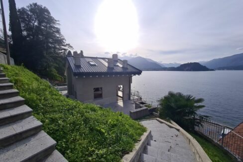 Villa Varenna Fronte Lago Como con Piscina