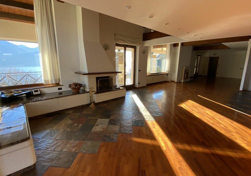 Lago Como Menaggio Villa con Terrazzo e Vista Lago