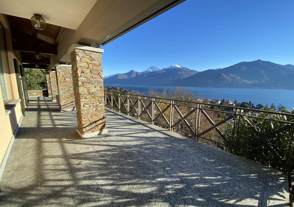 Lago Como Menaggio Villa con Terrazzo e Vista Lago