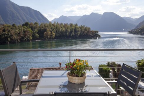 Lago Como Ossuccio Appartamento con Terrazzo e Vista Lago