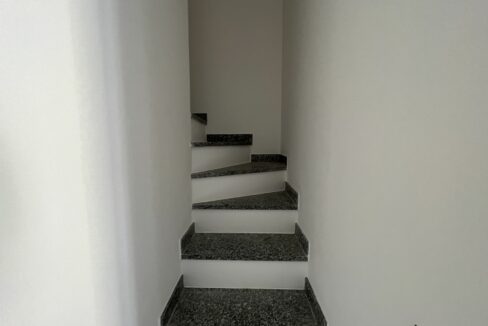 Lago Como Gravedona ed Uniti Appartamenti con Garage
