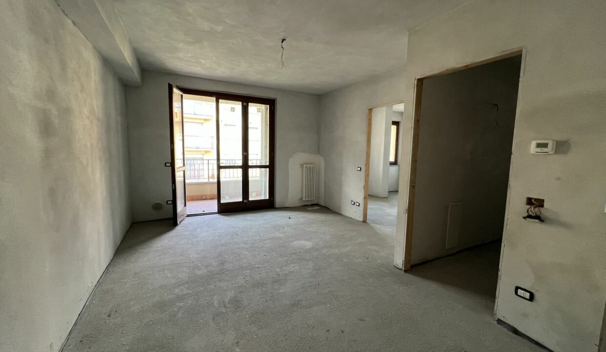 Lago Como Gravedona ed Uniti Appartamenti con Garage