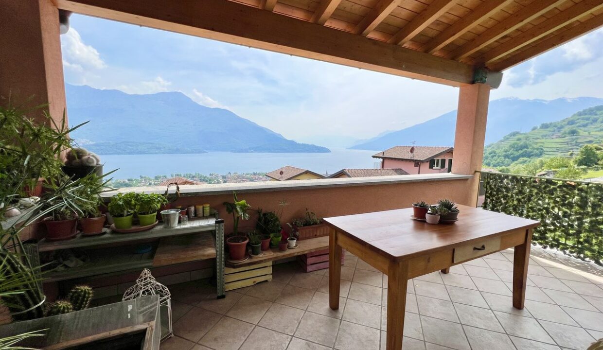 Appartamento Vista Lago Como con Terrazzo Vercana