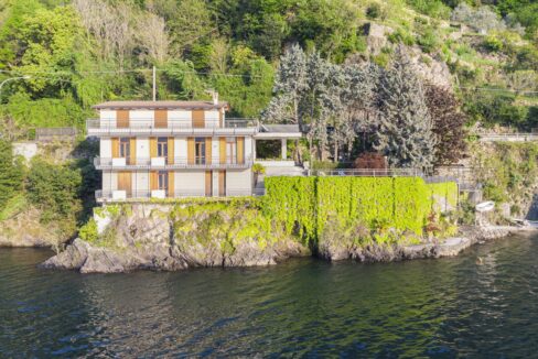 Villa Fronte Lago Como con Giardino Bellano - esterno