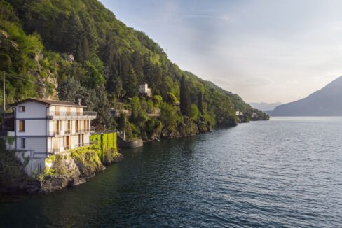 Villa Fronte Lago Como con Giardino Bellano - esterno