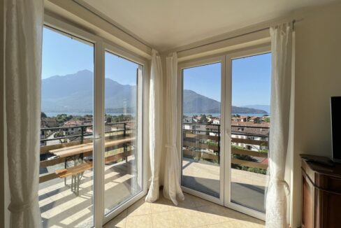 Appartamento con Terrazzo Vista Lago Como Domaso