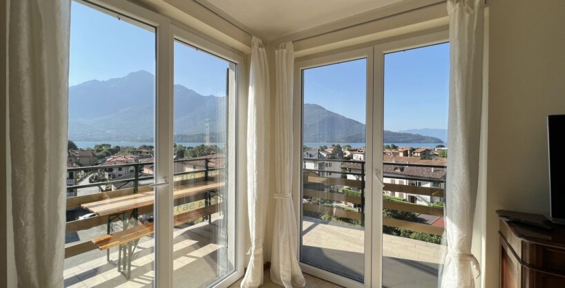 Appartamento con Terrazzo Vista Lago Como Domaso