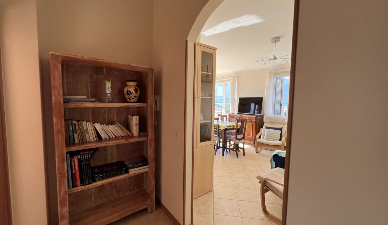 Appartamento con Terrazzo Vista Lago Como Domaso