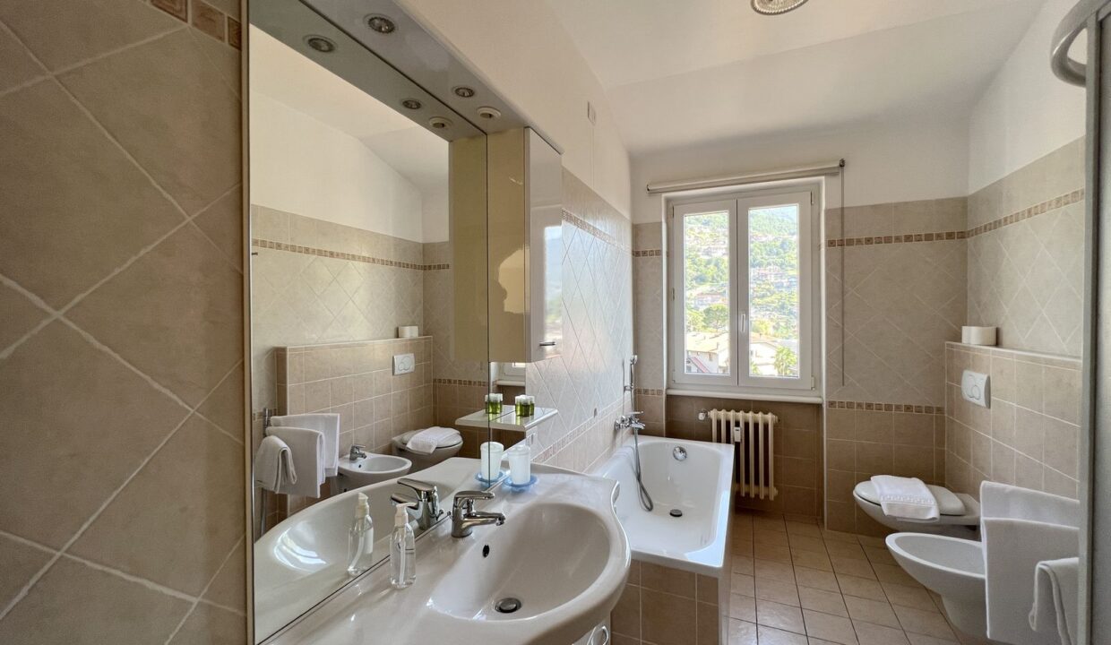 Appartamento con Terrazzo Vista Lago Como Domaso
