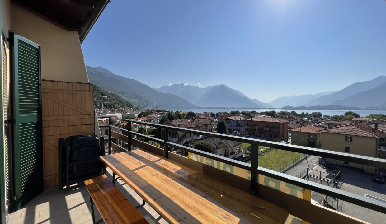 Appartamento con Terrazzo Vista Lago Como Domaso
