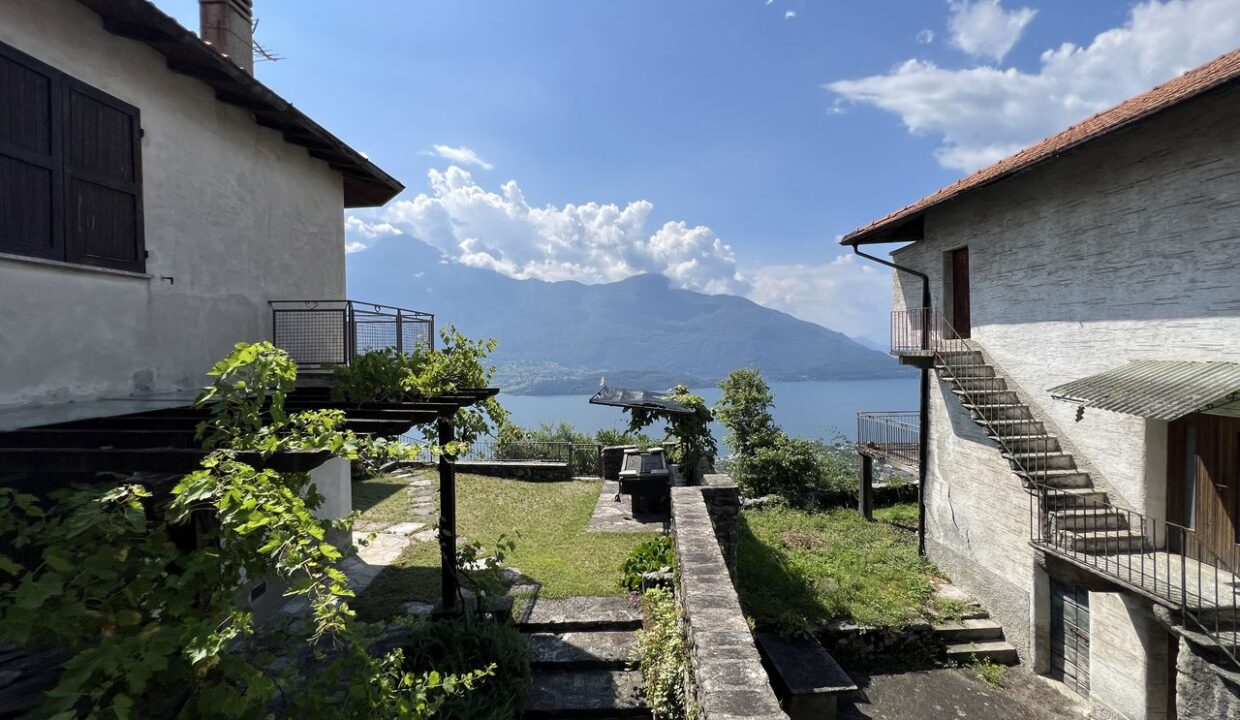 Rustico Ristrutturato Vista Lago di Como - Vercana