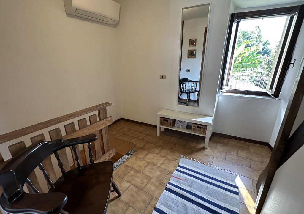 San Siro Casa in Sasso con Terrazzo e Vista Lago Como