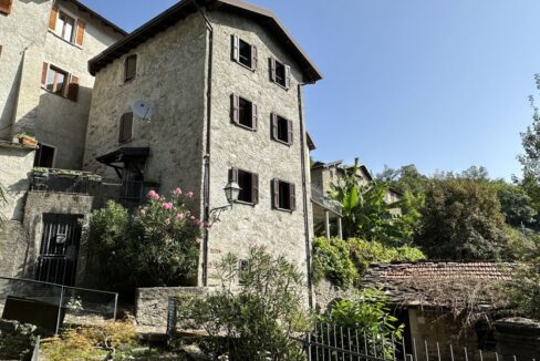 San Siro Casa in Sasso con Terrazzo e Vista Lago Como