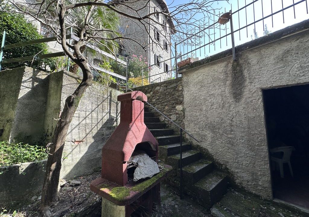 San Siro Casa in Sasso con Terrazzo e Vista Lago Como