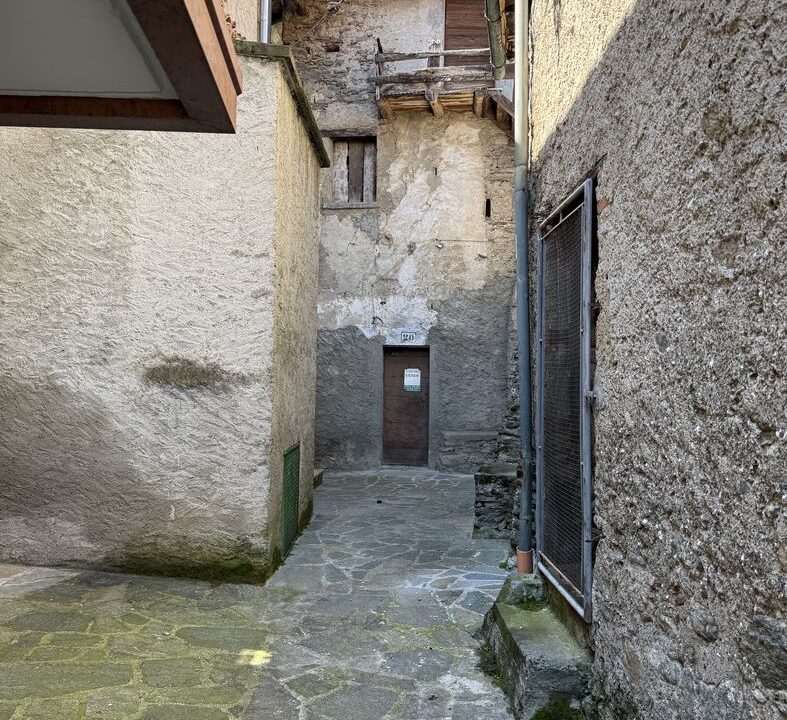 Rustico da Ristrutturare Cremia Lago Como