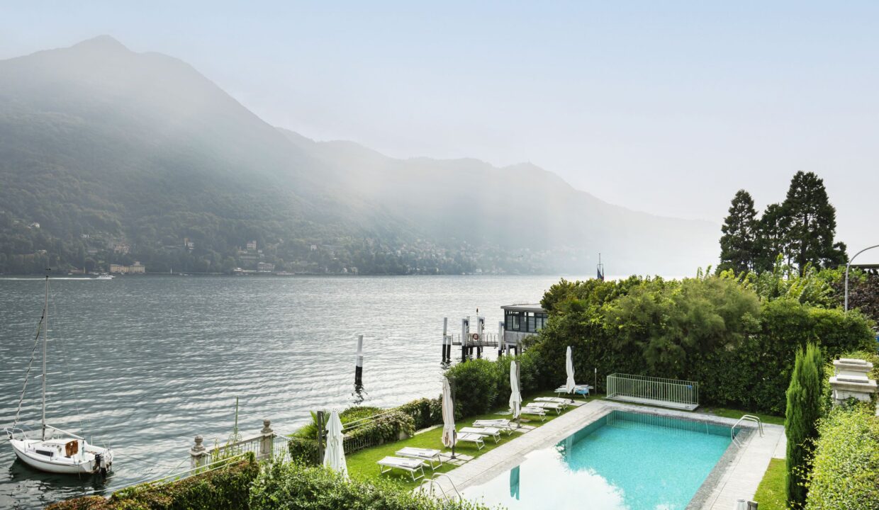 Appartamento Moltrasio Lago Como Fronte Lago Piscina