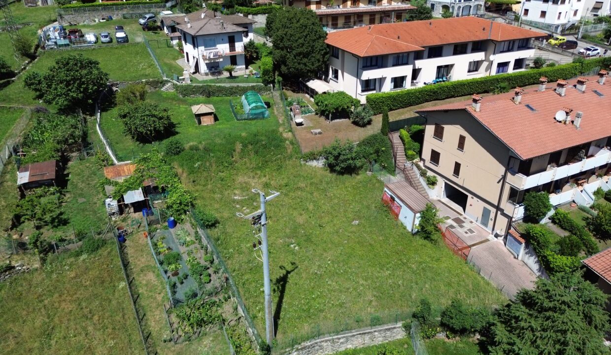 Terreno edificabile Pianello Lario Lago Como Euro