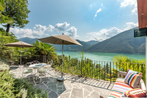 Lago Lugano Valsolda Villa con Piscina, Terreno e Vista Lago-34