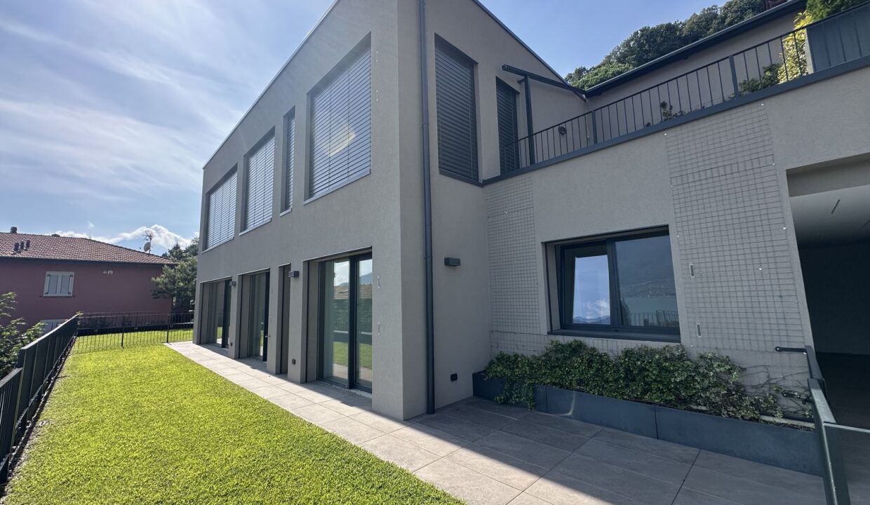 Moderno Appartamento Gera Lario Lago Como