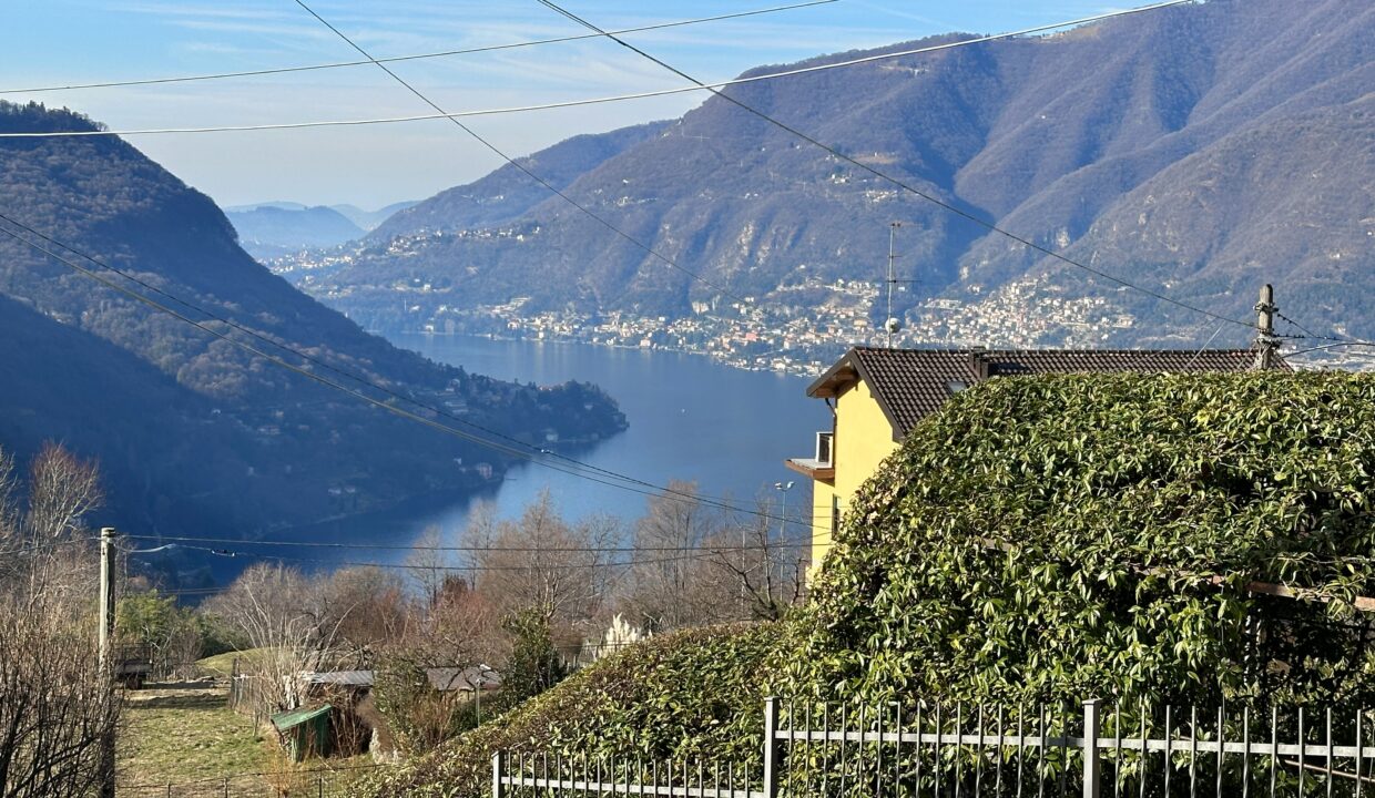 Faggeto Casa con vista lago17