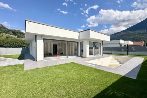 Villa Colico Lago Como con Piscina e Giardino