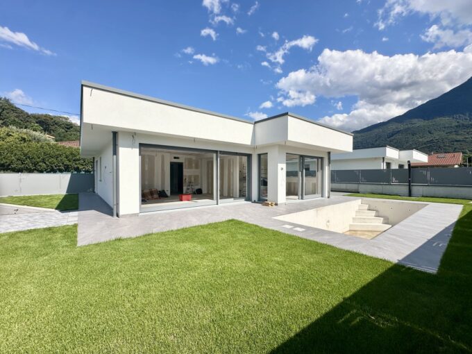 Villa Colico Lago Como con Piscina e Giardino