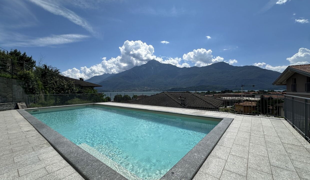 Lago Como Domaso Appartamenti Residence con Piscina