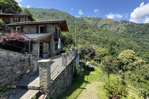 Pianello Rustico con Vista Lago19