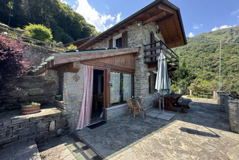 Pianello Rustico con Vista Lago22