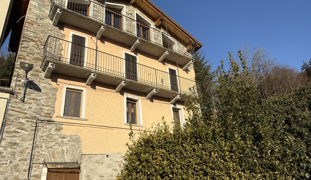 Cremia Casa con Giardino e Piscina2