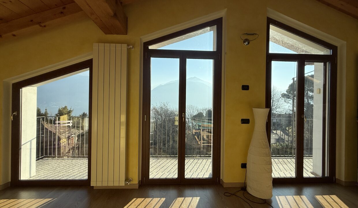 Cremia Casa con Giardino e Piscina21