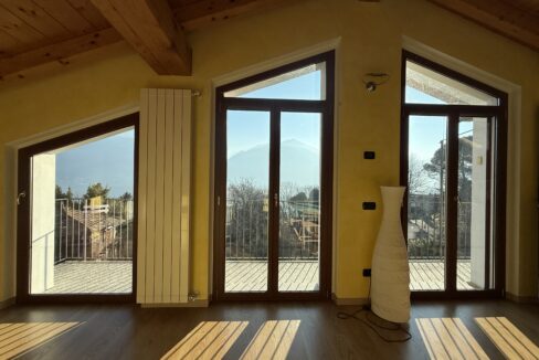 Cremia Casa con Giardino e Piscina21