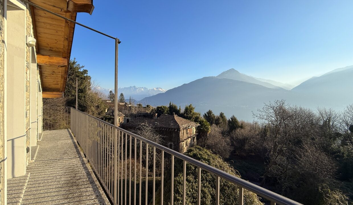 Cremia Casa con Giardino e Piscina vista